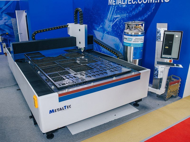 Оптоволоконный лазерный станок для резки металла MetalTec 1530S/1500 Raycus