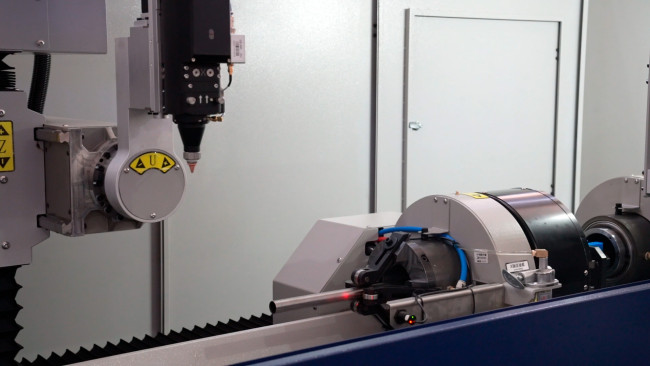 Лазерный станок для резки труб высокой скорости LPC-A160T/6000 Raycus