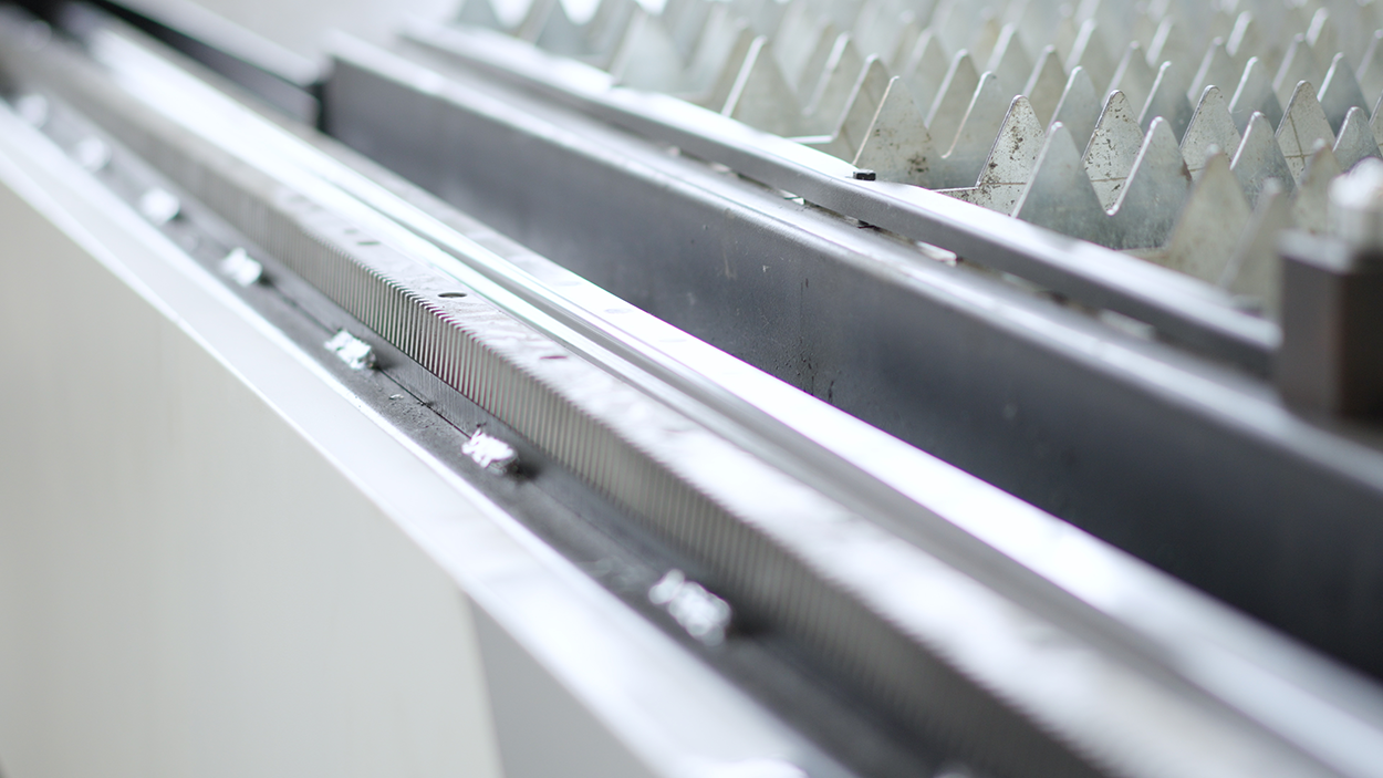 Оптоволоконный лазер для резки металла XTC-1530W/ 3000 / 6000 / 12000 Raycus