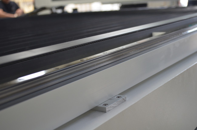 Лазерный станок для резки фанеры, пластика и других материалов LM 1325 PRO OPEN 150W