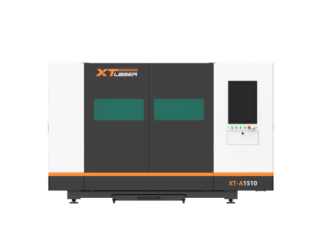  Оптоволоконный лазерный станок в защитной кабине XTC-1510A — лазерный станок 3000 Вт