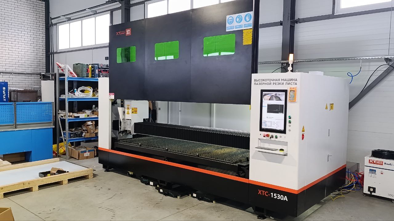 Пусконаладка оптоволоконного лазерного станка в защитной кабине XTC-1530A/3000 Raycus в Ямашурме